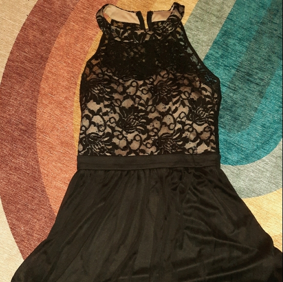 BLACK HOCO/PROM DRESS - Picture 2 of 3